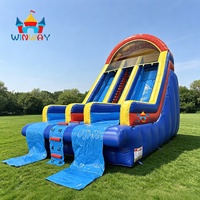 Toboggan aquatique gonflable commercial double piste pour enfants et adultes, idéal pour les fêtes estivales et les événements en extérieur