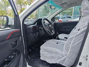 NOUVEAU SWM Great Tiger SUV-7-seater à essence Transmission manuelle Intérieur sombre Arrière Best-seller Afrique Asie centrale Amérique du <span class=keywords><strong>Sud</strong></span> - Product Image 5