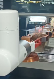 Máquina de Café Robótica de 6 Ejes, Cafetera Espresso/Cappuccino Totalmente Automática con Pantalla Táctil para Oficinas/Aeropuertos |   Certificado CE - Product Image 6