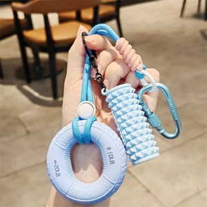 Cincin Anti-selip Silikon Kreatif dan Menyenangkan dengan Liontin Gantungan Kunci Logam Peredam Tekanan. Cocok untuk Tas dan Gantungan Kunci Mobil. - Product Image 5
