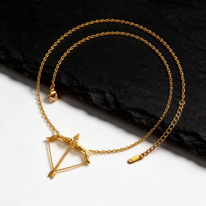 Collier arc et flèche en acier inoxydable 316L plaqué or 18 carats pour homme et femme, pendentif du zodiaque Sagittaire, bijoux de la mythologie grecque, résistant à l'eau - Product Image 5