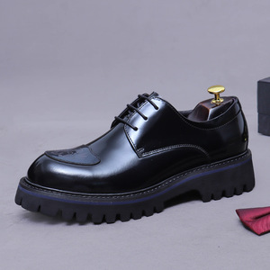 Zapatos de cuero de diseño ligero para hombre, con cordones, tacón alto, suela gruesa, personalizados, de nuevo estilo. - Product Image 6
