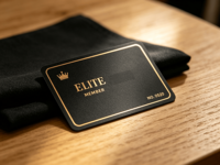 Carte VIP personnalisée de luxe en plastique noir mat avec estampage à chaud en feuille d'or, carte d'accès pour les membres