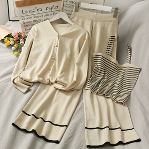 Completo da <span class=keywords><strong>Donna</strong></span> Tre Pezzi: Giacca Lavorata a Maglia con Scollo a V e Bretelle a Righe, Pantaloni a Vita Alta a Gamba Larga - Collezione Autunno 2025 (Vendita all'Ingrosso) - Product Image 1