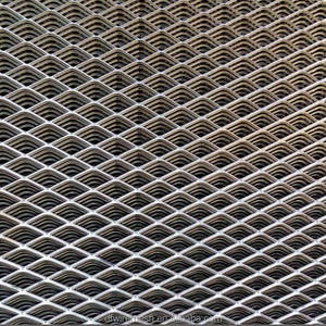 Maille déployée en acier laminé à froid et en acier haute résistance Q235B, <span class=keywords><strong>plaque</strong></span> métallique déployée à motif losanges surélevés - Product Image 5