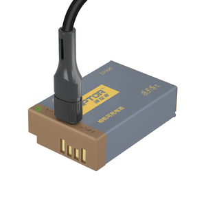 Batterie d'appareil photo rechargeable CAPTOR LP E17 7.4V 950mAh Type-C pour appareil photo reflex numérique Canon EOS R10 R8 RP 200D 800D 850D <span class=keywords><strong>750D</strong></span> 760D M5 M6 - Product Image 1