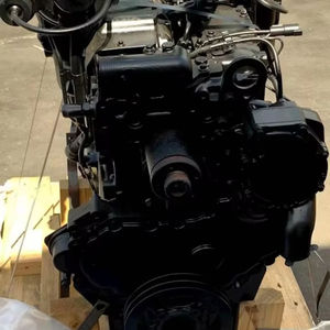 Moteur diesel multicylindres 4 temps refroidi par eau à démarrage électrique neuf 1104C 4400cc 74,5-99 CV compatible avec les chariots élévateurs Sellick - Product Image 2