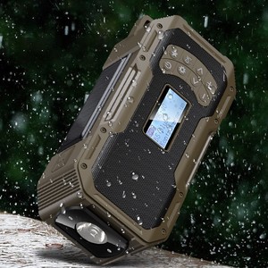 Radio solaire portable à manivelle avec écran LCD FM AM, lampe torche et chargeur USB pour utilisation en cas d'urgence - Product Image 3