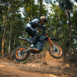 Motocicletta Elettrica Fuoristrada 48V 20AH 2200W, 30 Mph, Motore Brushless, Freni a Disco Idraulici, Perfetta per Avventure all'Aperto - Product Image 5