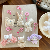 Porte-clés en tissu mignon style esthétique coréenne, ours ou chien, poupée animale cousue à la main, breloque de sac pour fille, idéal pour l'hiver et Noël
