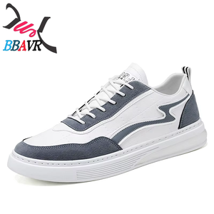 Nouvelle tendance du printemps, chaussures de sport décontractées pour hommes, mode étudiante blanche - Product Image 1