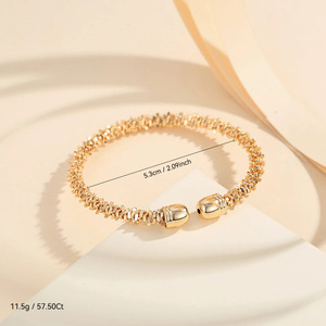 Bracciale da Donna di Alta Moda Francese, Design Intrecciato Placcato in Rame, Gioiello di Tendenza - Product Image 4
