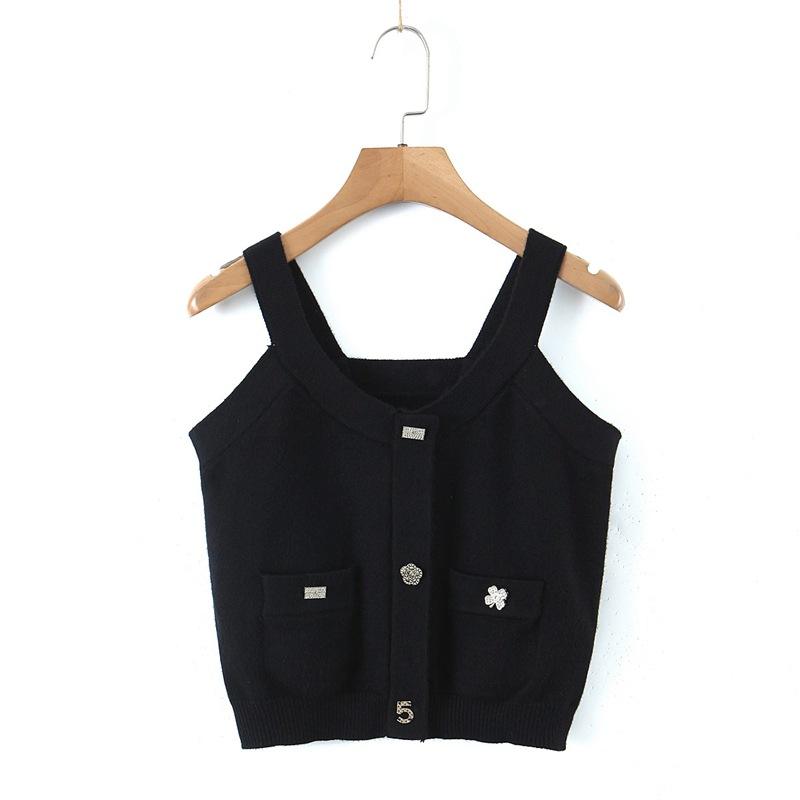 เสื้อสายเดี่ยวสีดำ