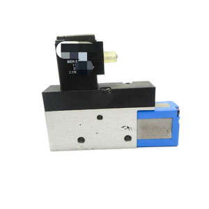 ตัวควบคุมโปรแกรม PLC โดยเฉพาะ Vad-me-1/8 35554 24VDC ของแท้ใหม่ - Product Image 1