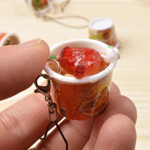 Porte-clés miniature en PVC en forme de nouilles instantanées/ramen, mini modèle de jouet nouilles instantanées, pendentif pour sac à dos - Product Image 3