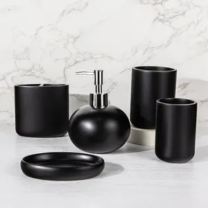 Klasikleri siyah tuvalet kase fırça tutucu 5 parça banyo ve Vanity lüks banyo Essentials aksesuar seti