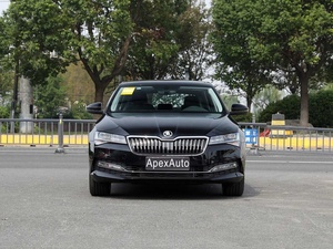 Nuova <span class=keywords><strong>Skoda</strong></span> <span class=keywords><strong>Superb</strong></span> 2025 TSI330 <span class=keywords><strong>Berlina</strong></span> Automatica Trazione Anteriore ACC Sedili in Pelle Pneumatici R18 Telecamera Posteriore Fornitore Cinese - Product Image 2