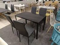 Ensemble de table à manger moderne 4-6 places avec plateau en verre trempé - Table et chaises de salle à manger haut de gamme pour la maison, la cuisine et les restaurants