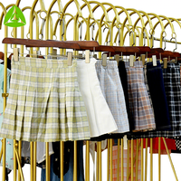 Pakaian Wanita Bermerek Musim Panas Campuran Model Stok Gaun Kaos Kemeja Kecil Celana Rok Bekas Pakai Pakaian Thrift