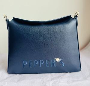 Pochette personnalisée en TPU couleur unie avec fermeture éclair, style tendance, motif lettres durable en PU - Product Image 1