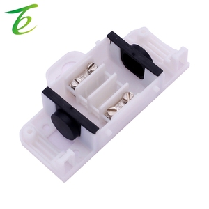 กล่องสายไฟทนไฟ<span class=keywords><strong>2</strong></span>/<span class=keywords><strong>3</strong></span>/4ตำแหน่งตำแหน่งชุดโคมไฟ IP54ติดตั้งในอาคารกล่องเทอร์มินัลบล็อก M654สีขาว - Product Image 4