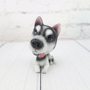 ตุ๊กตาน่ารักจำลองเรซิ่นส่ายหัวในฤดูใบไม้ผลิสำหรับสุนัขการตกแต่งภายในรถสุนัขโชคดี - Product Image 6