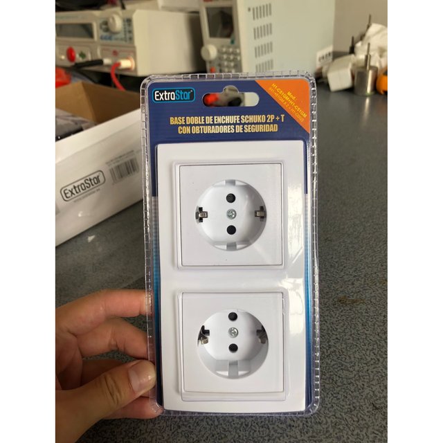 2-Way Switch with 2 Socket Units for Office Equipment