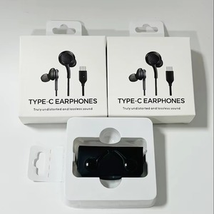 Auriculares intrauditivos con cable tipo C, auriculares USB-C, micrófono manos libres, auriculares estéreo adecuados para dispositivos móviles Samsung Galaxy - Product Image 1