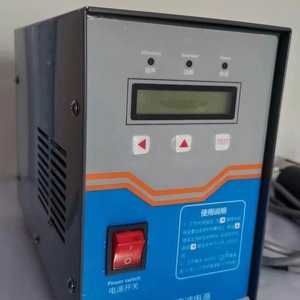 เครื่องเชื่อมพลาสติกแผ่นประตูกำลังสูง เครื่องเชื่อมจุดอัลตราโซนิก 1000W แบบมือถือ สำหรับแผงประตูรถยนต์ภายใน - Product Image 2
