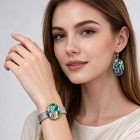 Ensemble de bijoux bohèmes en coquille d'ormeau naturelle ovale, bracelet réglable en maille d'acier inoxydable et boucles d'oreilles pendantes à fermoir levier