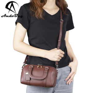 กระเป๋าถือ AndoBag Retro สำหรับผู้หญิง หนังแท้ สะพายไหล่หรือสะพายข้าง กระเป๋าหูหิ้วแบบซิปคู่ รุ่น 3105 - Product Image 1