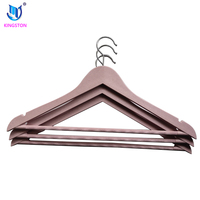 Cintre pour vente au détail PP bois en bois comme plastique fer cintre Injection multifonction couleur Double magasin affichage Rectangle