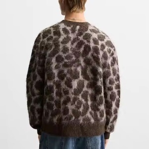 Personnalisé col en V Jacquard tricot Mohair Cardigan léopard Jacquard brossé moelleux tricot Cardigan <span class=keywords><strong>pull</strong></span> homme - Product Image 3