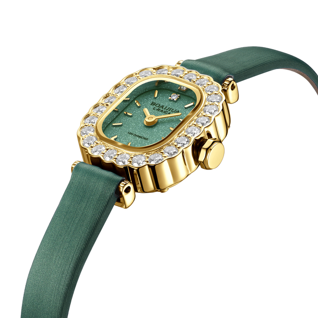 ODM OEM Custom Luxury Women's Quartz Watch with Diamond Silver Fashion Watch Leather Band Business Type Pointer Dial Display