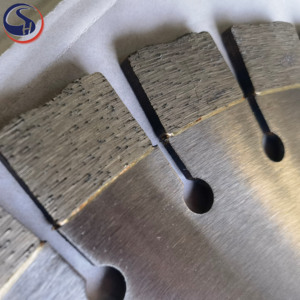 Công Nghiệp Cấp 14Inch 350Mm Kim Cương Granite Lưỡi Cưa Khe Cắm Chìa Khóa Cắt 50Mm Bên Trong Lỗ Ngắn Răng Phân Khúc OEM Tùy Chỉnh - Product Image 6