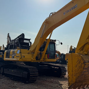 Potente y Eficiente Bomba Hidráulica PLC Usada Komatsu PC450-LC de 45 Toneladas - para Minería y Grandes Proyectos de Movimiento de Tierras - Product Image 1