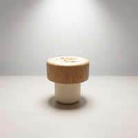 Bouchon en liège de qualité distillateur avec options de capuchon en bois ou en aluminium pour bouteille d'alcool, avec service de marquage personnalisé en couleur intégrale