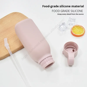 Bouteille d'eau portable anti-fuite en silicone de qualité alimentaire avec logo personnalisé pour bébés et enfants, idéale pour les activités de plein air et dotée d'un compartiment secret. - Product Image 2