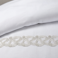 Parure de lit blanche brodée en tresses de corde, housse de couette, taie d'oreiller, bordure entrelacée, linge de lit d'hôtel, vente en gros