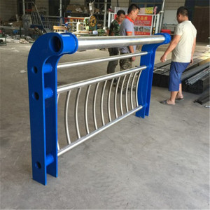 حاجز أمان معدني قابل للسير على الطرق من الصلب المجلفن ، حاجز أمان يستخدم على الطرق السريعة ، حاجز أمان من الفولاذ على جانب الطريق ، حاجز أمان - Product Image 4