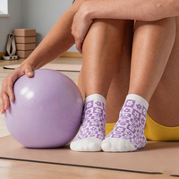 Chaussettes de yoga antidérapantes en tricot de haute qualité, respirantes, en maille, pour Pilates et danse, chaussettes antidérapantes personnalisées pour femmes, automne