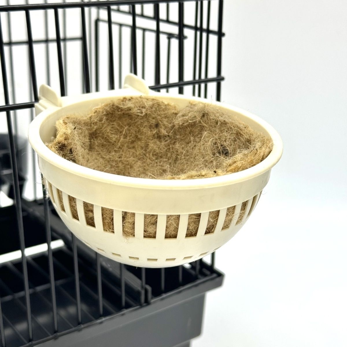 plastic nests for canaries