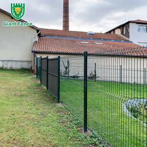 سياج شبكي من الأسلاك الفولاذية بتصميم كلاسيكي سهل التركيب، لوحات سياج للطرق السريعة، توريد مصنع لسياج شبكي ملحوم - Product Image 3