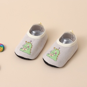 [Saldi di Liquidazione] Nuove Scarpine Calzino per Neonati, Vari Stili Stampati in PVC Traspirante Antiscivolo con Suola Morbida per Bambini - Product Image 4