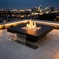 Table d'extérieur de luxe avec fontaine à eau et feu sur mesure