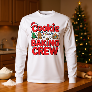 T-shirt a maniche lunghe Cookie Baking Crew con design natalizio in stile gingerbread, girocollo unisex per adulti, stampa digitale - Product Image 3