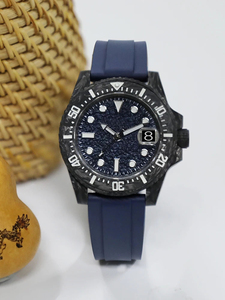 Montre personnalisée avec mouvement Ronda Sapphire, boîtier en fibre de carbone forgée à 100 % de 40 mm, luminescent, avec bracelet de 20 mm pour homme - Product Image 4