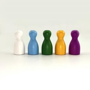 Peones y piezas de juego de mesa de madera de diseño personalizado - Product Image 2