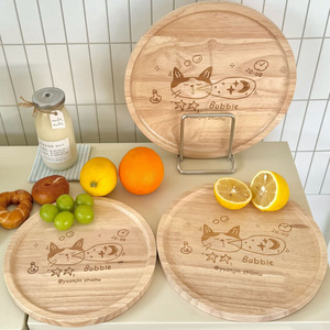 Assiette ronde en bois Yuanjin, qualité alimentaire, design mignon de dessin animé, pour fruits, steak, utilisation en fête - Product Image 3