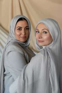 ベストセラーの控えめなムスリム向けモダールヒジャブ、高品質ファッションモダールスカーフヒジャブ、カスタムカラー、無地織りヒジャブ - Product Image 2